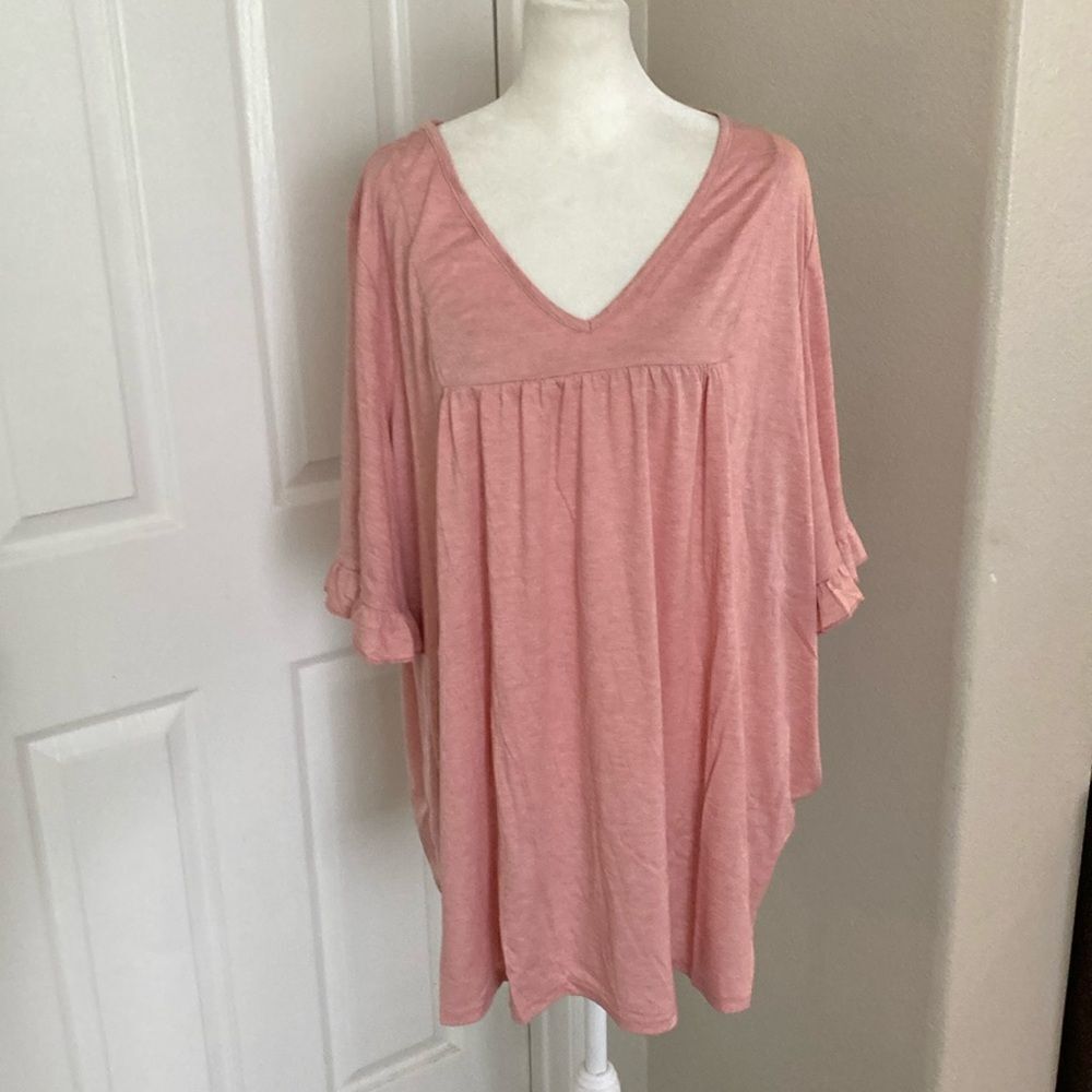 BloomChic Relaxed V-Neck Tunic Top in Dusty Pink